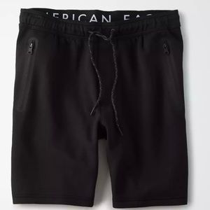 AE active 24/7 Jogger shorts